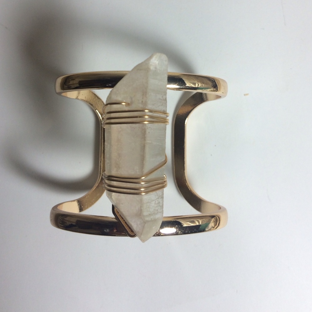 Large Quartz Statement Cuff Urban Outfitters - image 1